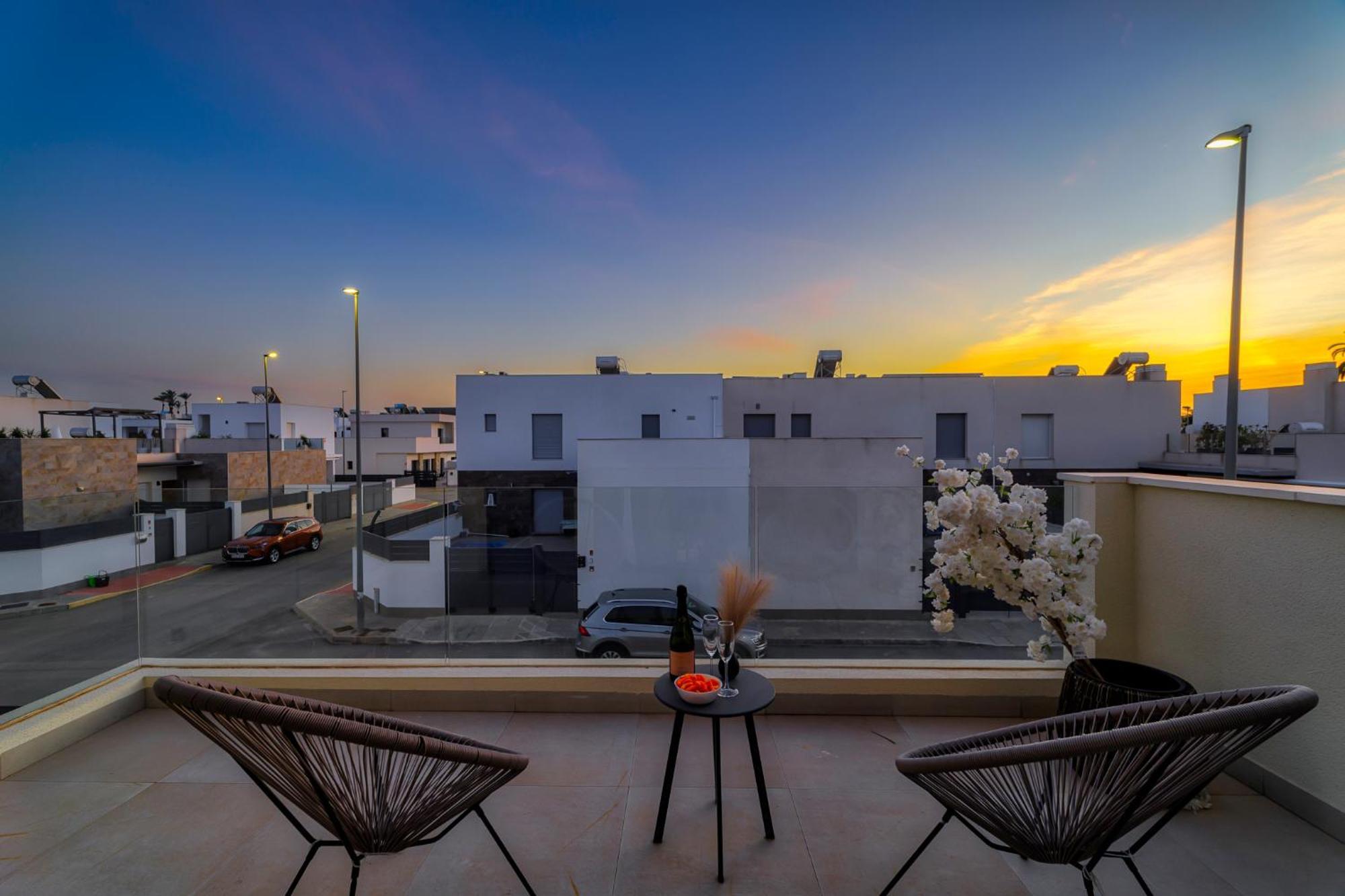 Villa White Diamond - Piscine - Plage 10 Minutes Daya Vieja Exterior foto